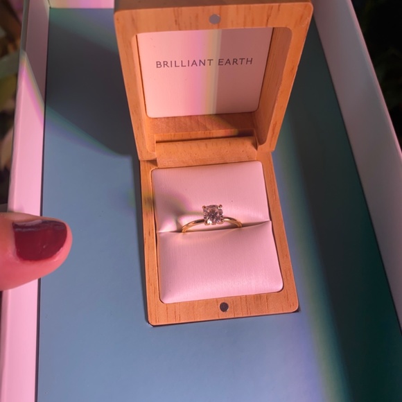 Brilliant Earth 18k gold Petal Engagement Ring - Picture 13 of 13